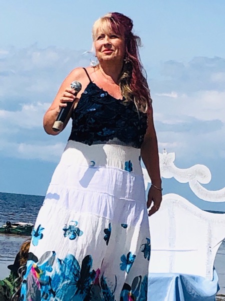 kommisarova
